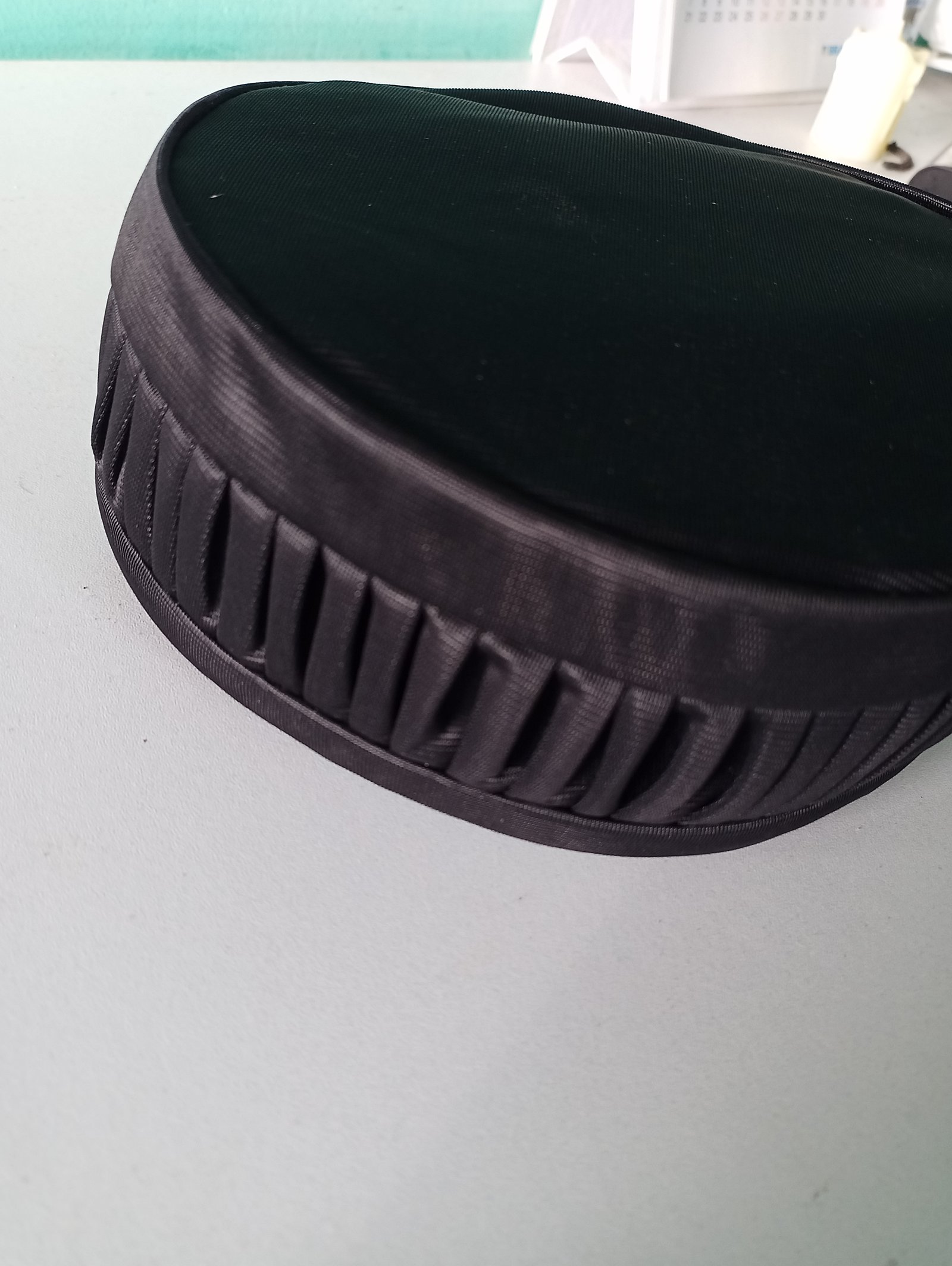 ১ টি টুপি