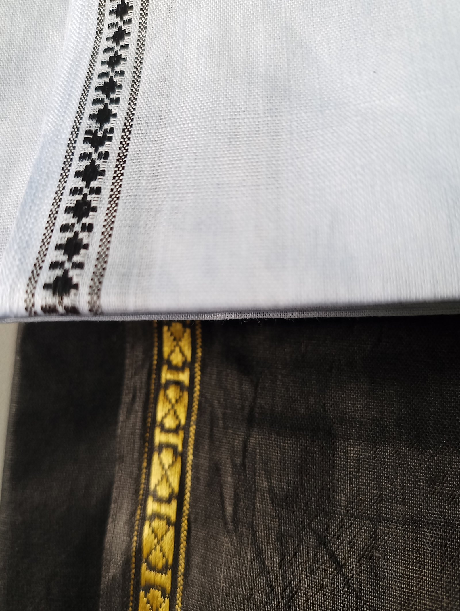 ২ টি লুঙ্গি